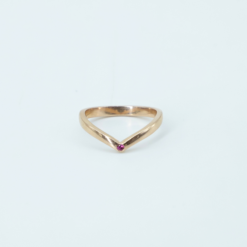 A token of heart ring