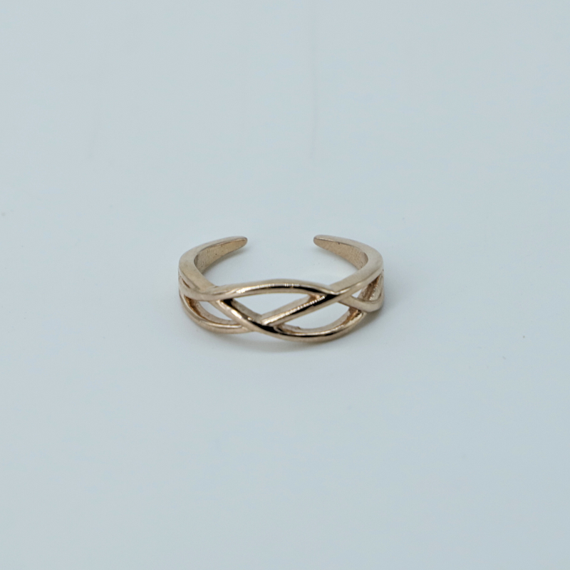 Intertwined love